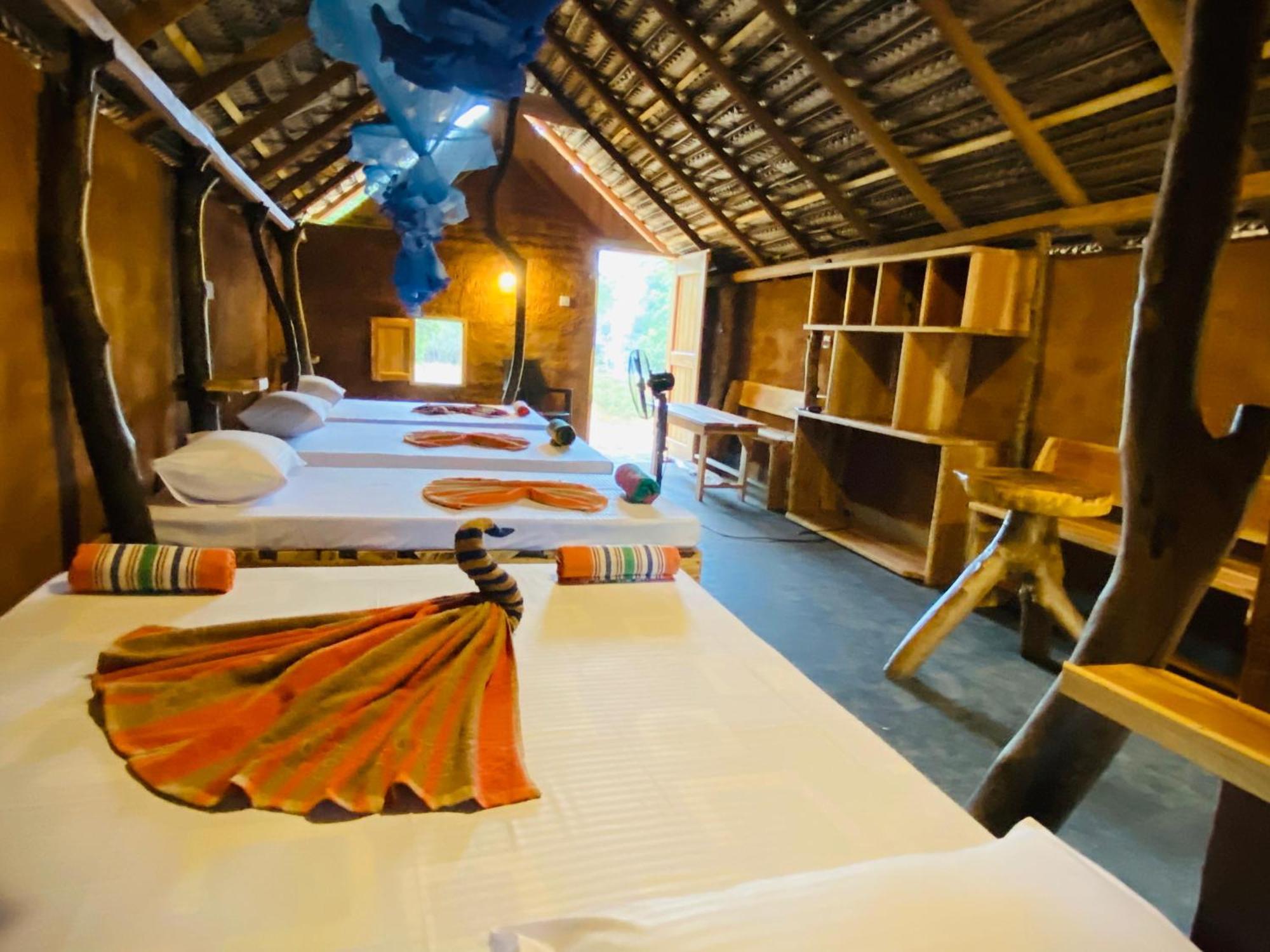 Yala Village Eco Tree House 蒂瑟默哈拉默 外观 照片