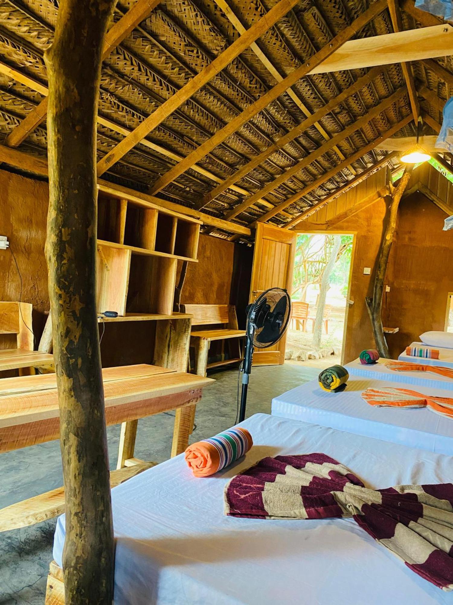 Yala Village Eco Tree House 蒂瑟默哈拉默 外观 照片